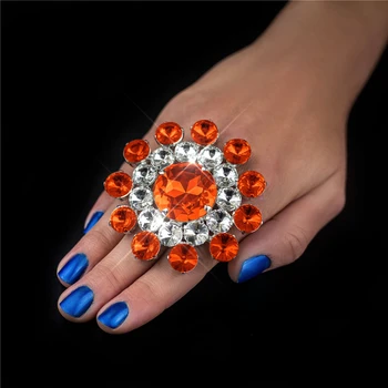 Популярно преувеличени негабаритное пръстен с регулируем отвор във формата на цвете, женски прости орнаменти от лъскав планински кристал на едро